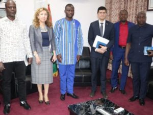 Burkina-Faso : l’ambassadrice Turc reçu par le ministre des transports